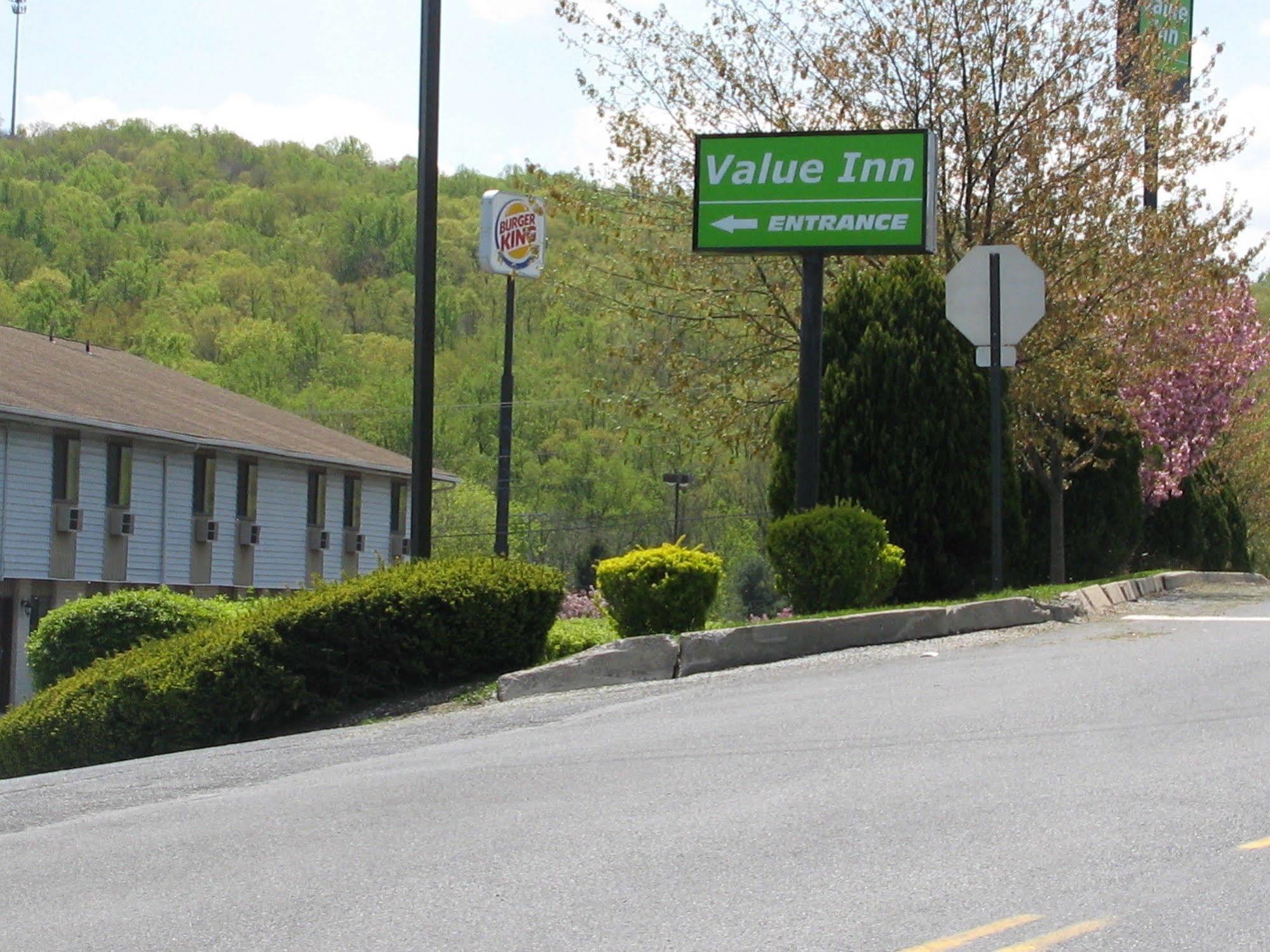 Value Inn Harrisburg-York Valley Green Екстер'єр фото