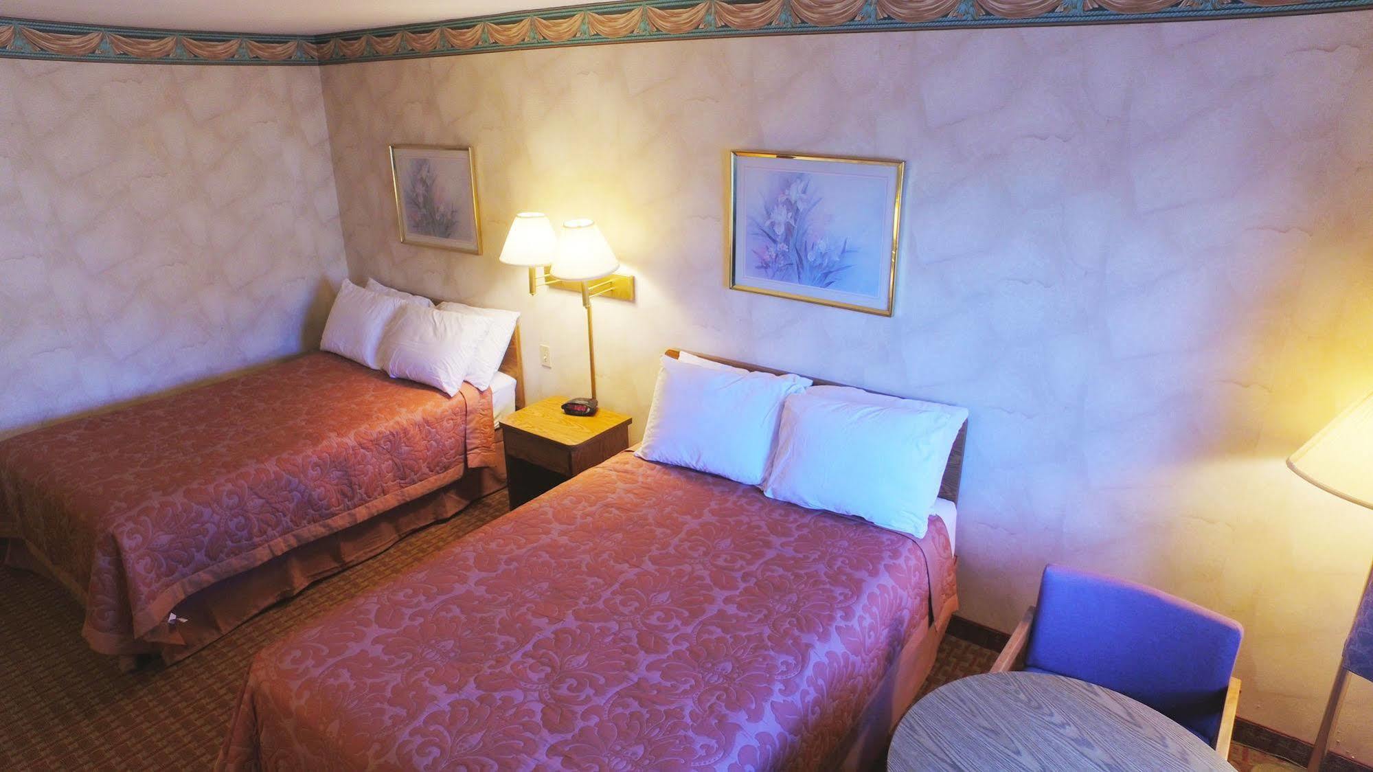 Value Inn Harrisburg-York Valley Green Екстер'єр фото